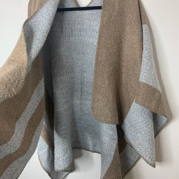 Women's Blanket Shawl Wrap Poncho Open Front Cape Brown Grey Fall Neutral - Picture 3 of 16